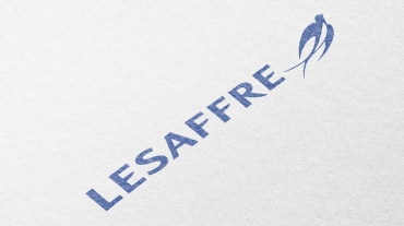 Logo mockup PSD paper, realistic minimal design